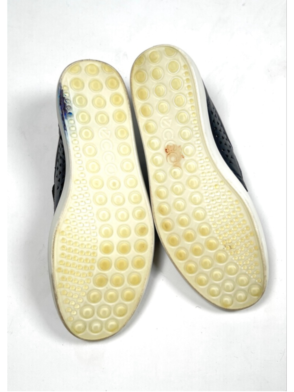 ECCO Womans Loafers Black Perforated Leather Slip-On Sneakers Size 9 - Picture 5 of 9